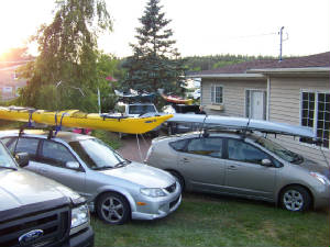 Kayakscarsindriveway.jpg